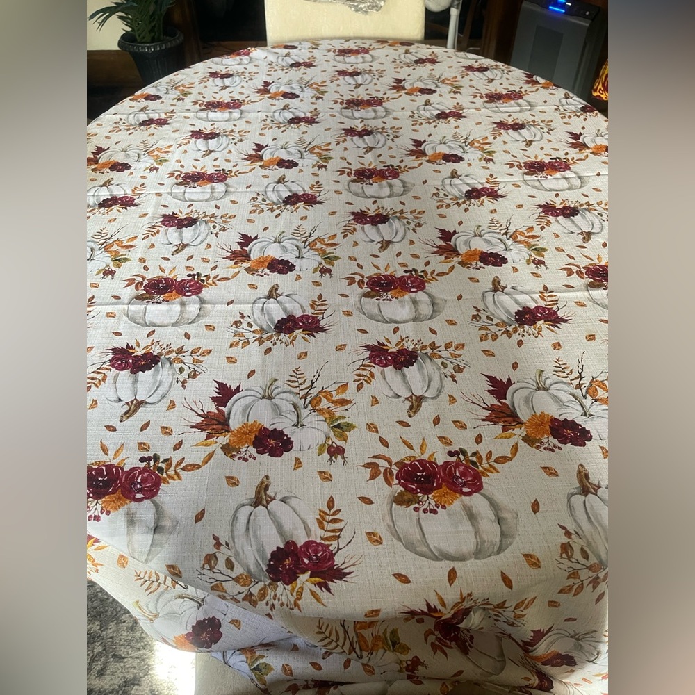 Colordrift Foliage White Pumpkin Tablecloth 104x60